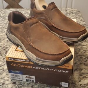 Skechers Men's 10.5 Slip On Shoes